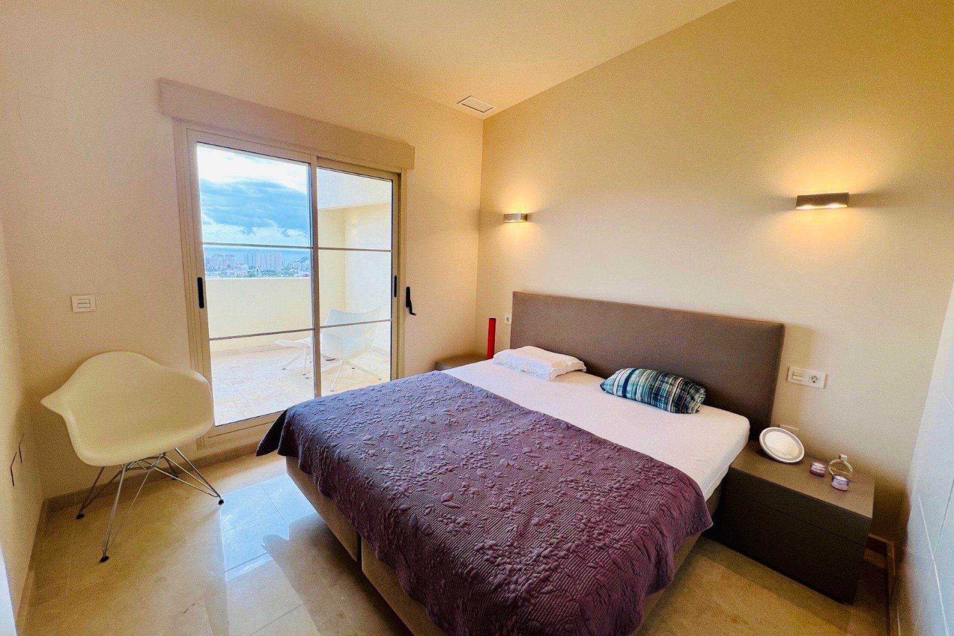 Resale - Apartment -
Finestrat