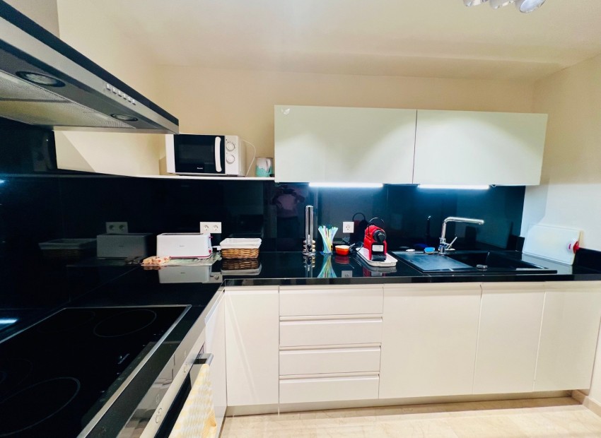 Resale - Apartment -
Finestrat