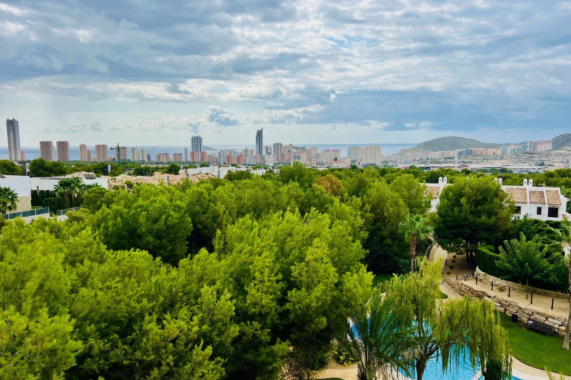 Resale - Apartment -
Finestrat