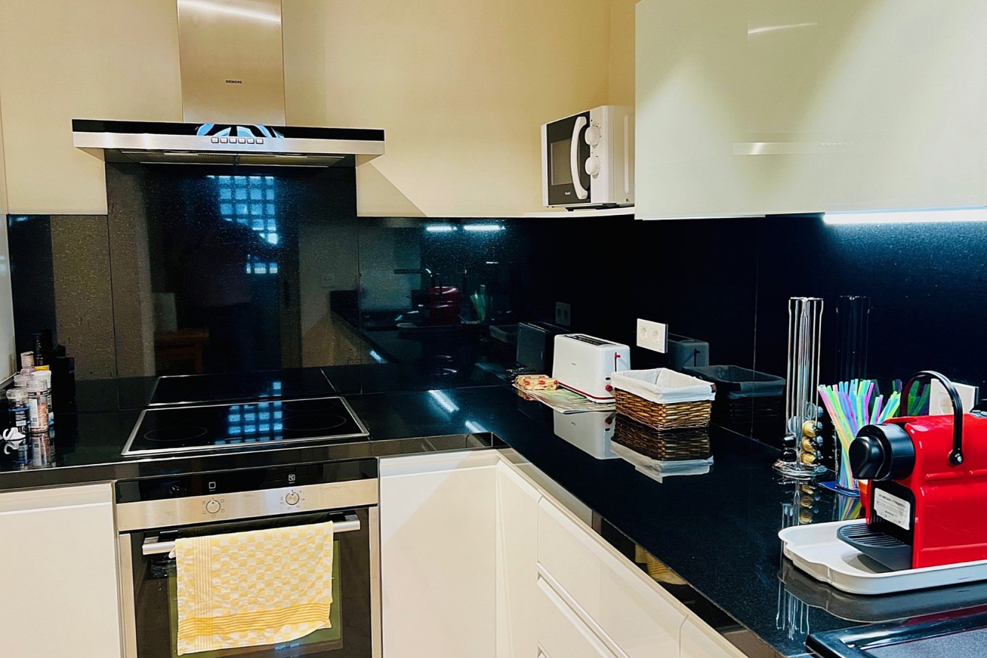 Resale - Apartment -
Finestrat