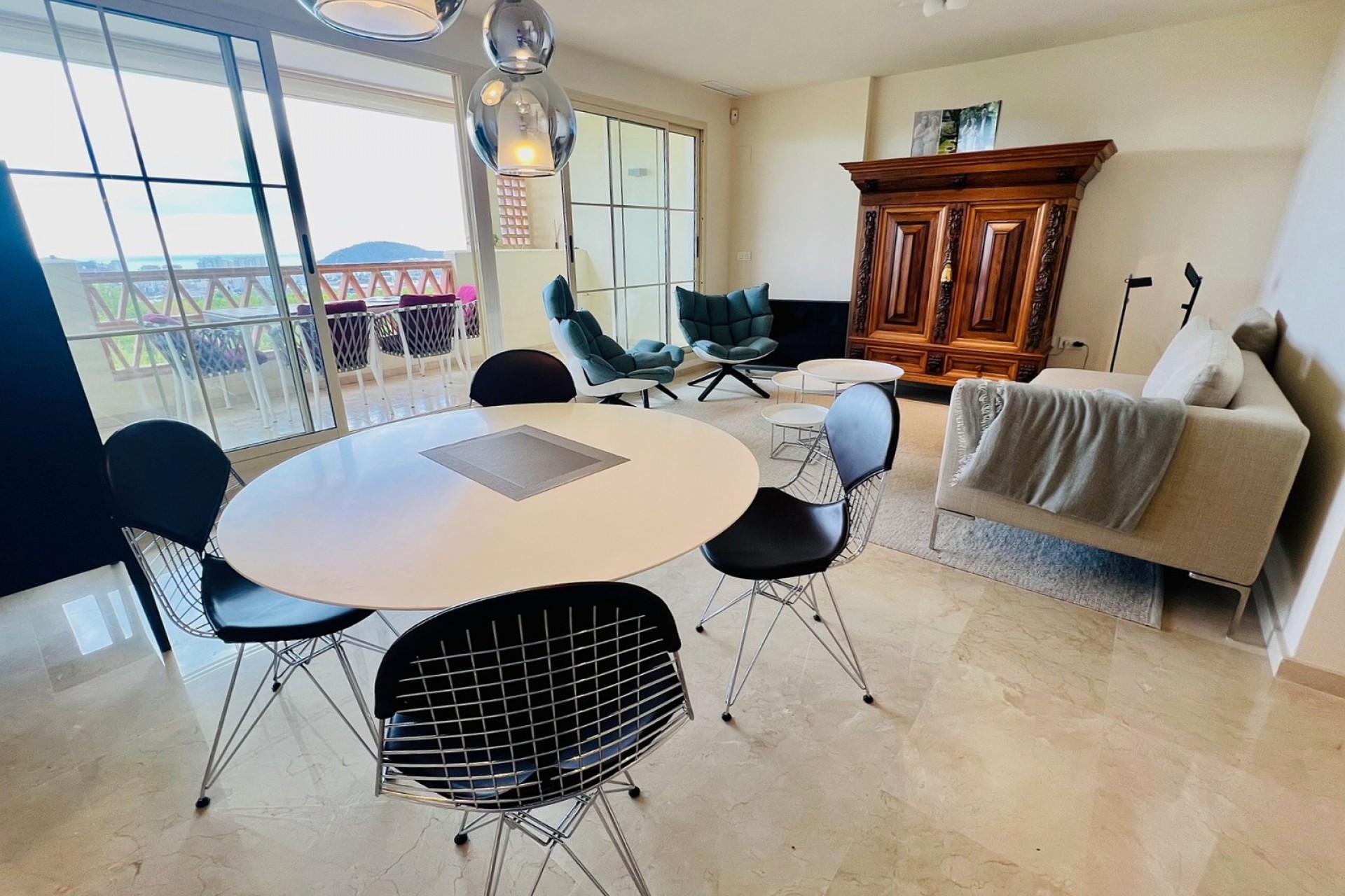 Resale - Apartment -
Finestrat