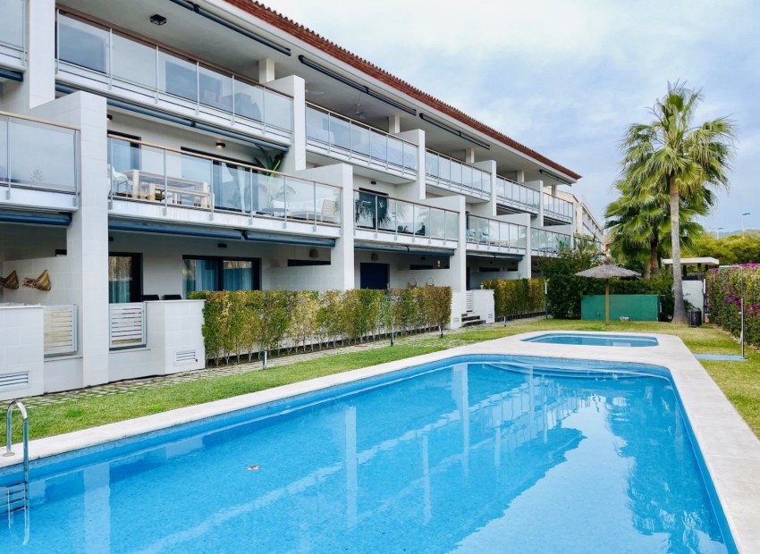 Resale - Apartment -
Jávea - Arenal