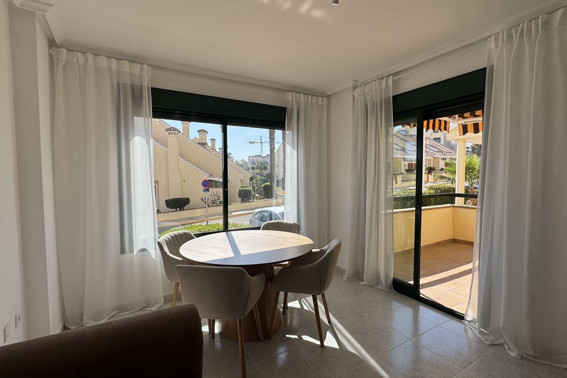 Resale - Apartment -
Lomas De Campoamor