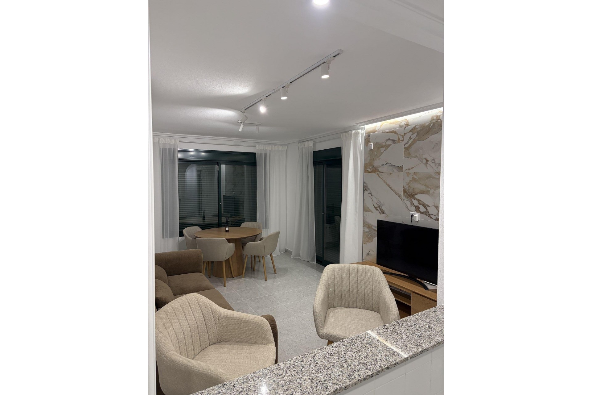 Resale - Apartment -
Lomas De Campoamor