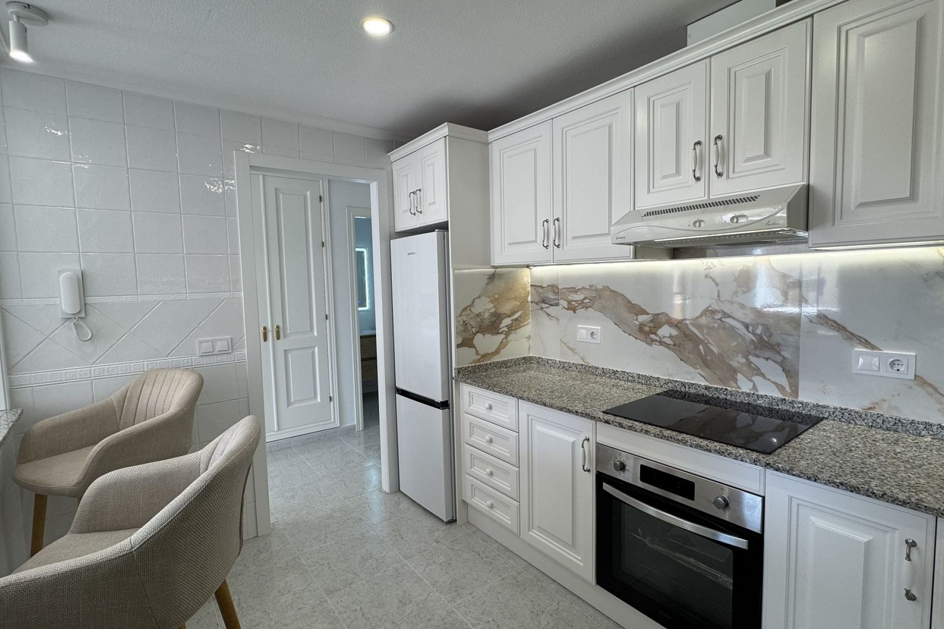 Resale - Apartment -
Lomas De Campoamor