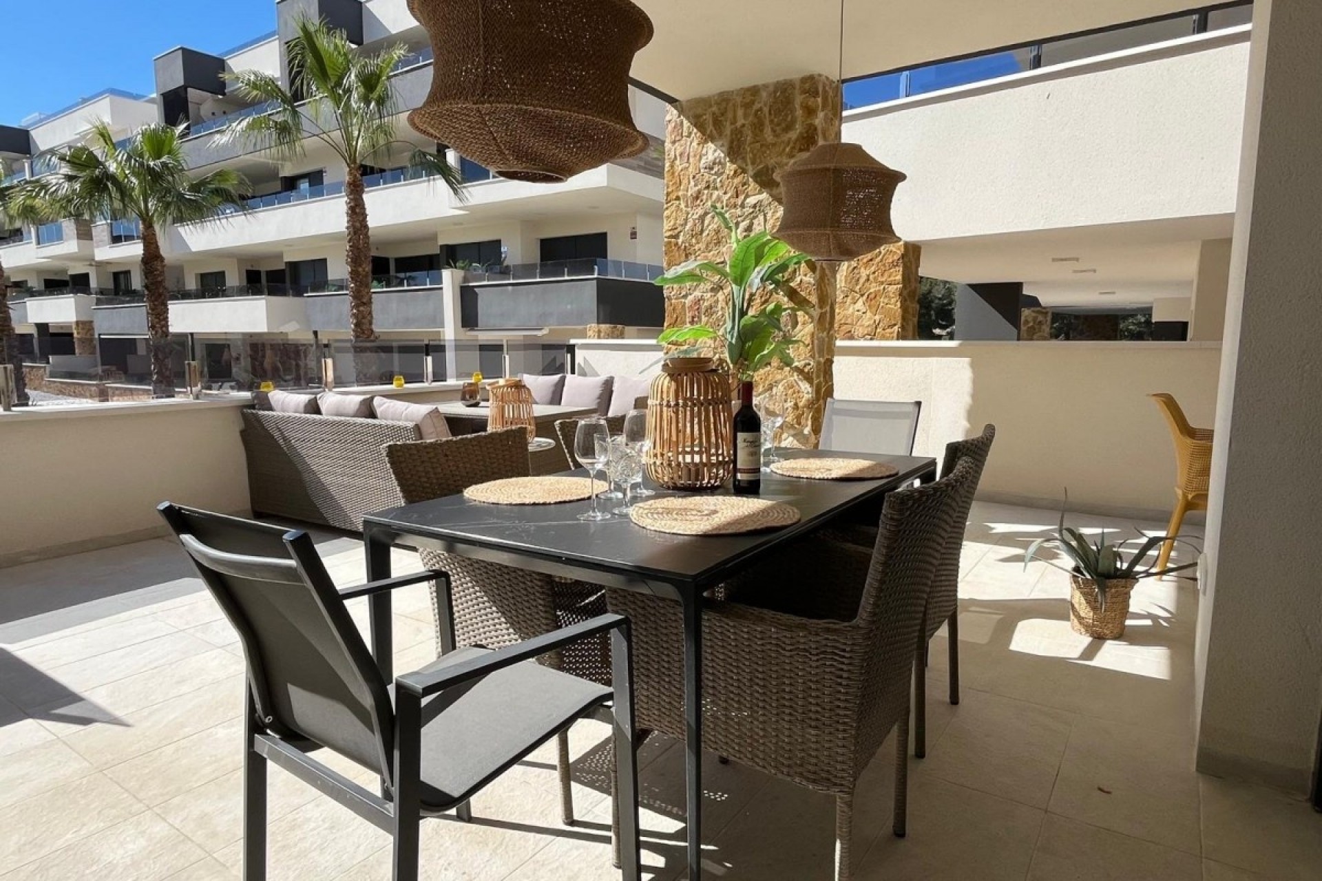 Resale - Apartment -
Los Altos