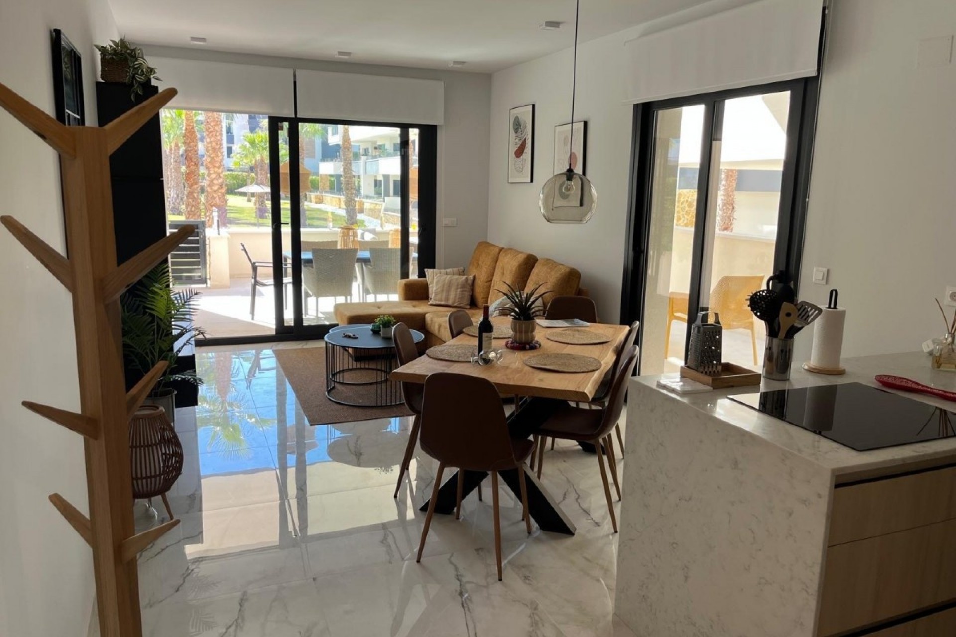 Resale - Apartment -
Los Altos