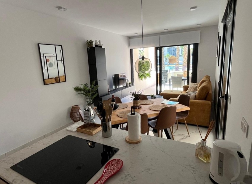 Resale - Apartment -
Los Altos
