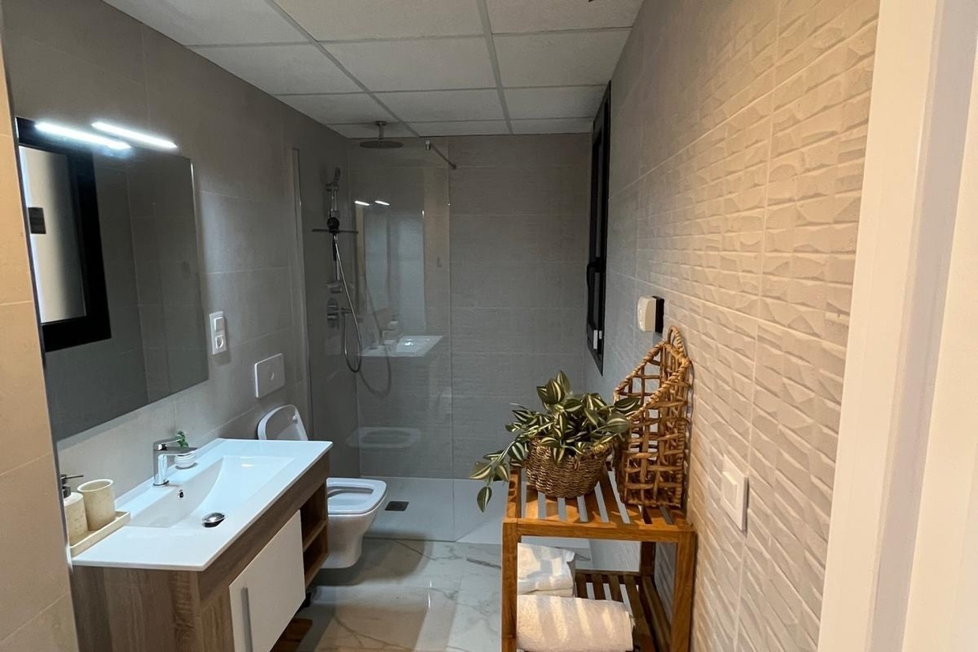 Resale - Apartment -
Los Altos