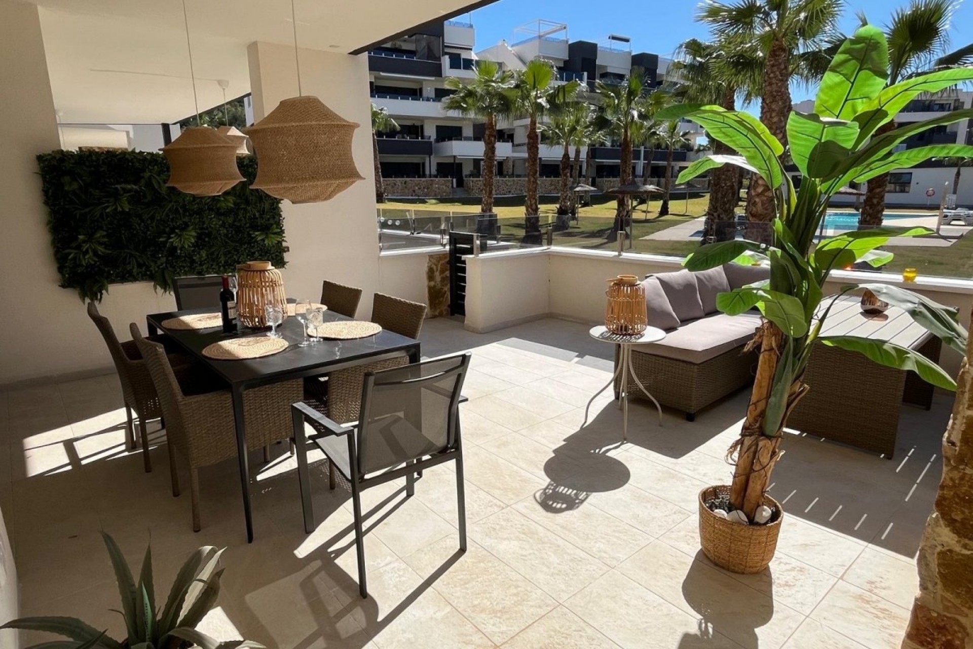 Resale - Apartment -
Los Altos