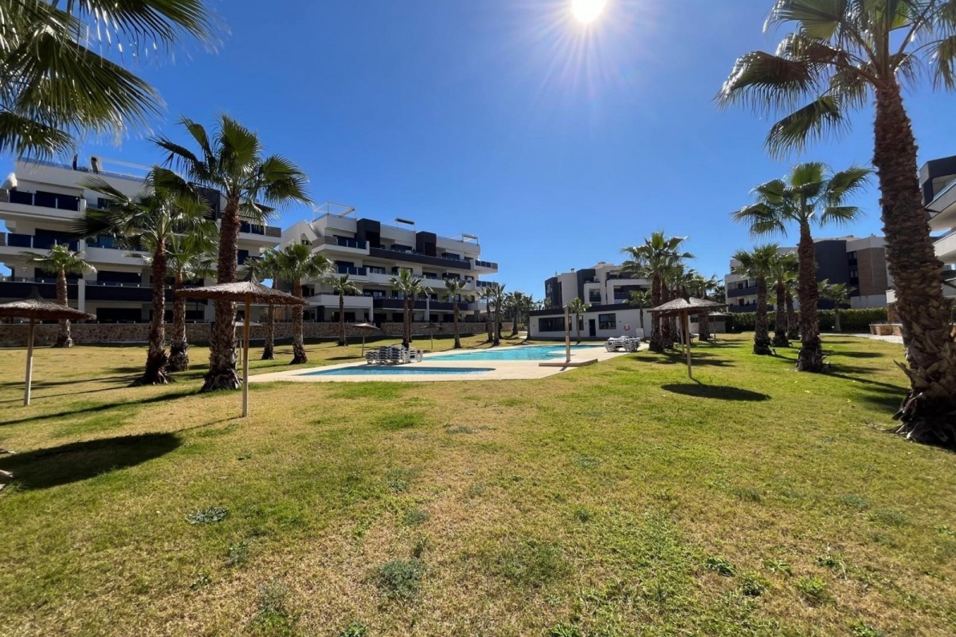 Resale - Apartment -
Los Altos