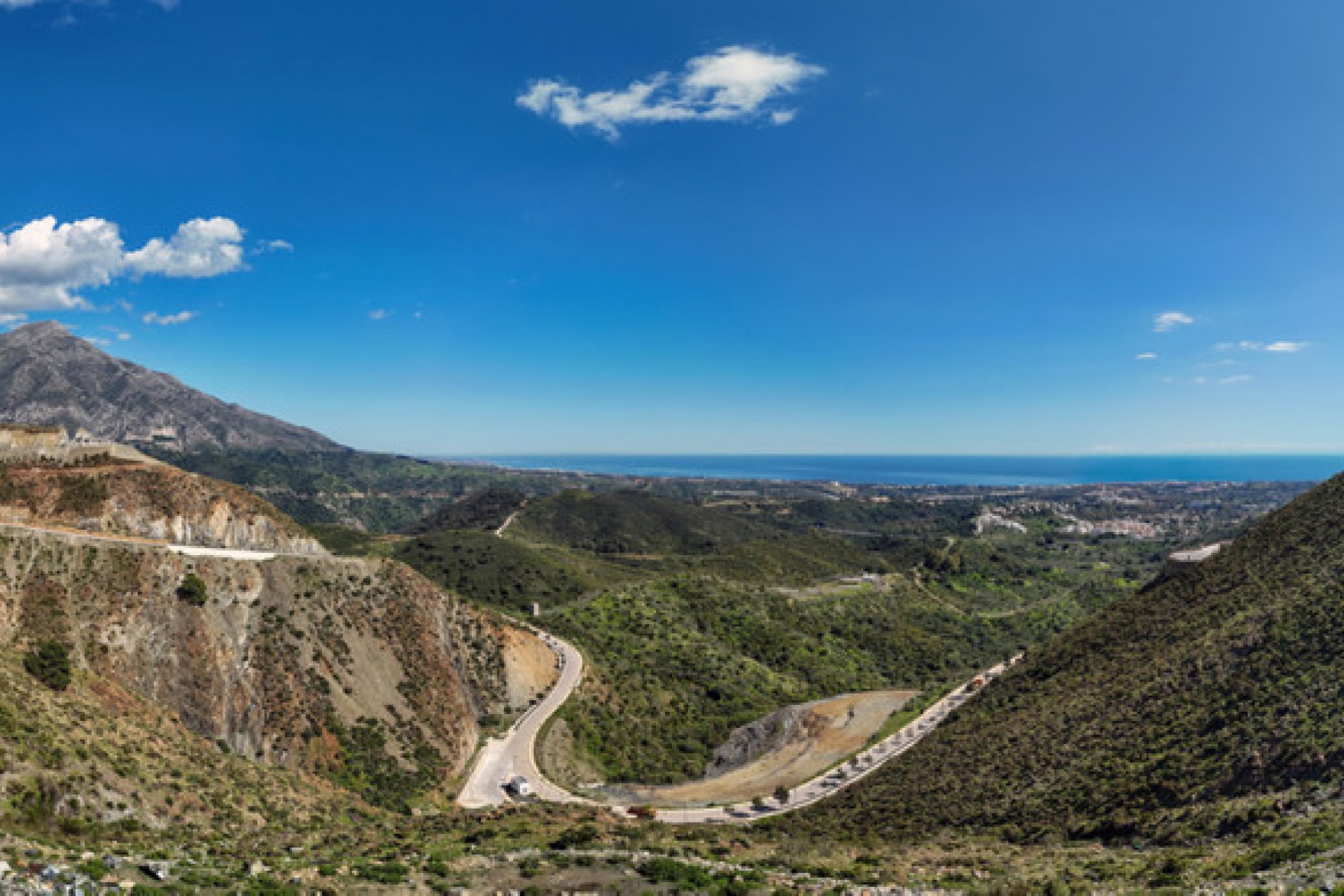 Resale - Apartment -
Marbella