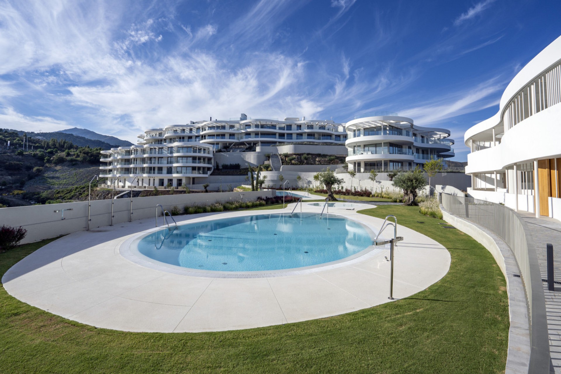 Resale - Apartment -
Marbella