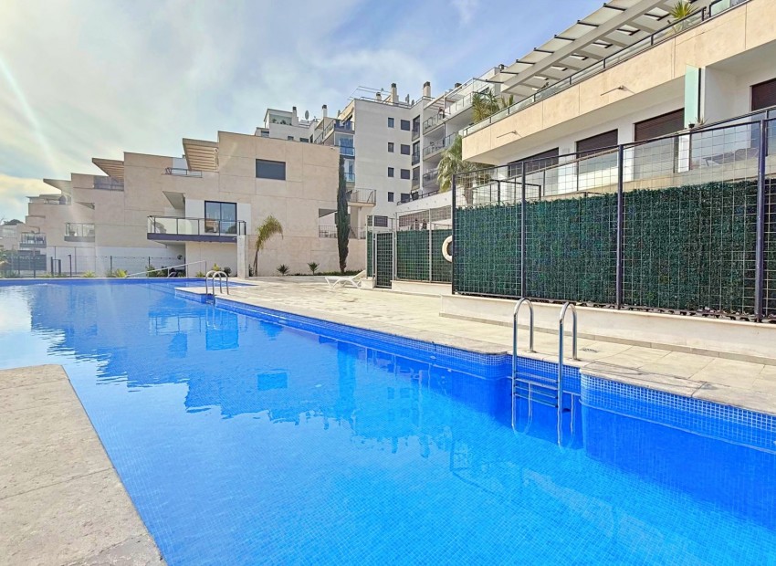 Resale - Apartment -
Orihuela Costa - Campoamor