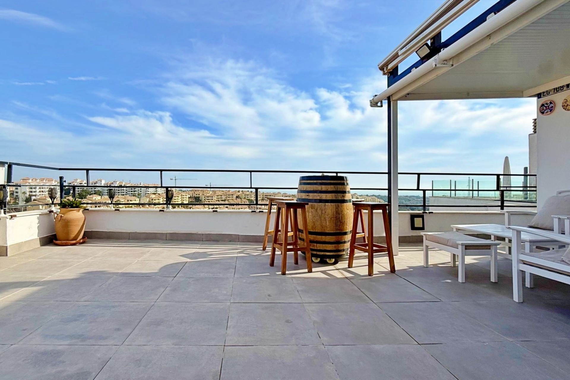 Resale - Apartment -
Orihuela Costa - Campoamor