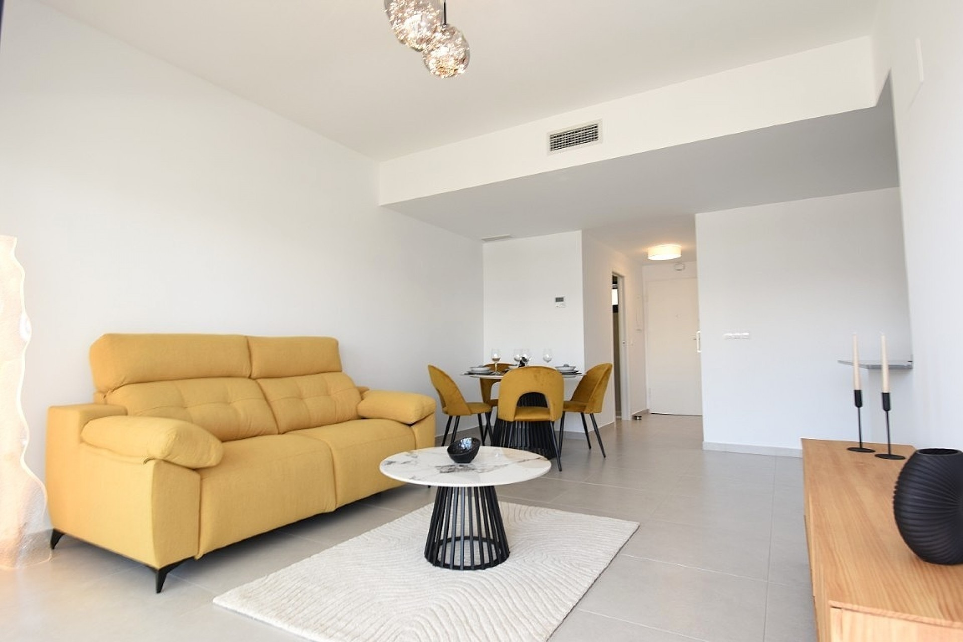 Resale - Apartment -
ORIHUELA COSTA - VILLAMARTÍN
