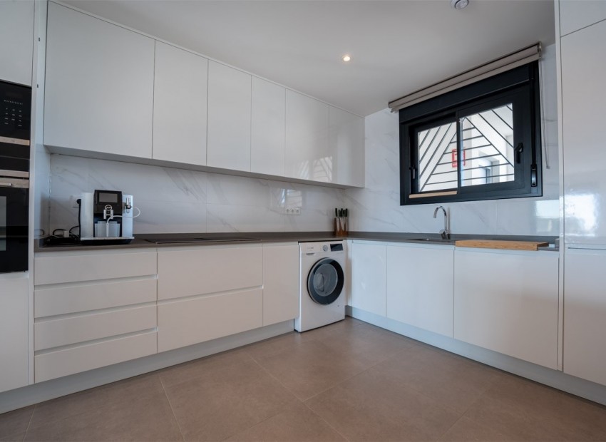 Resale - Apartment -
Orihuela Costa