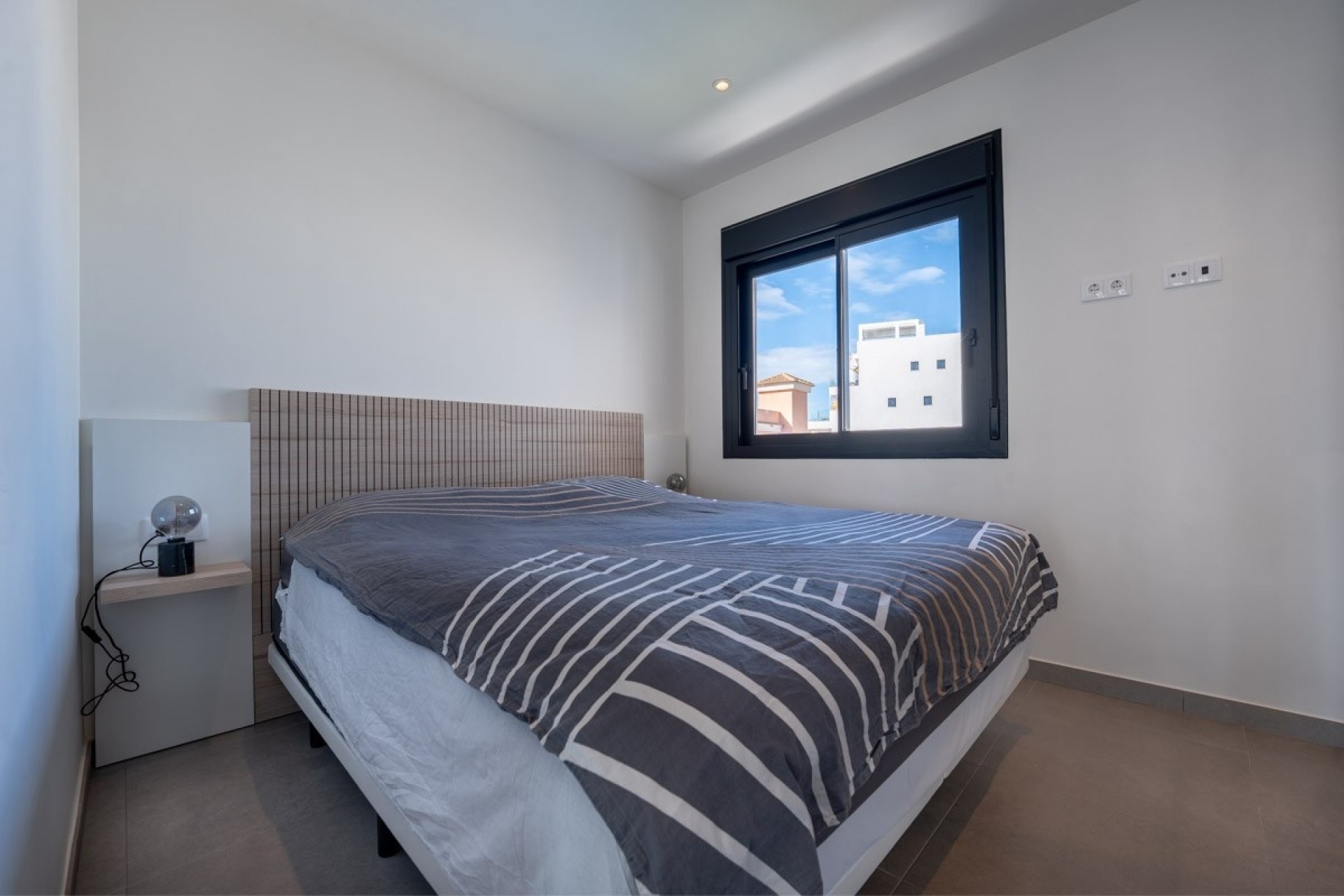 Resale - Apartment -
Orihuela Costa