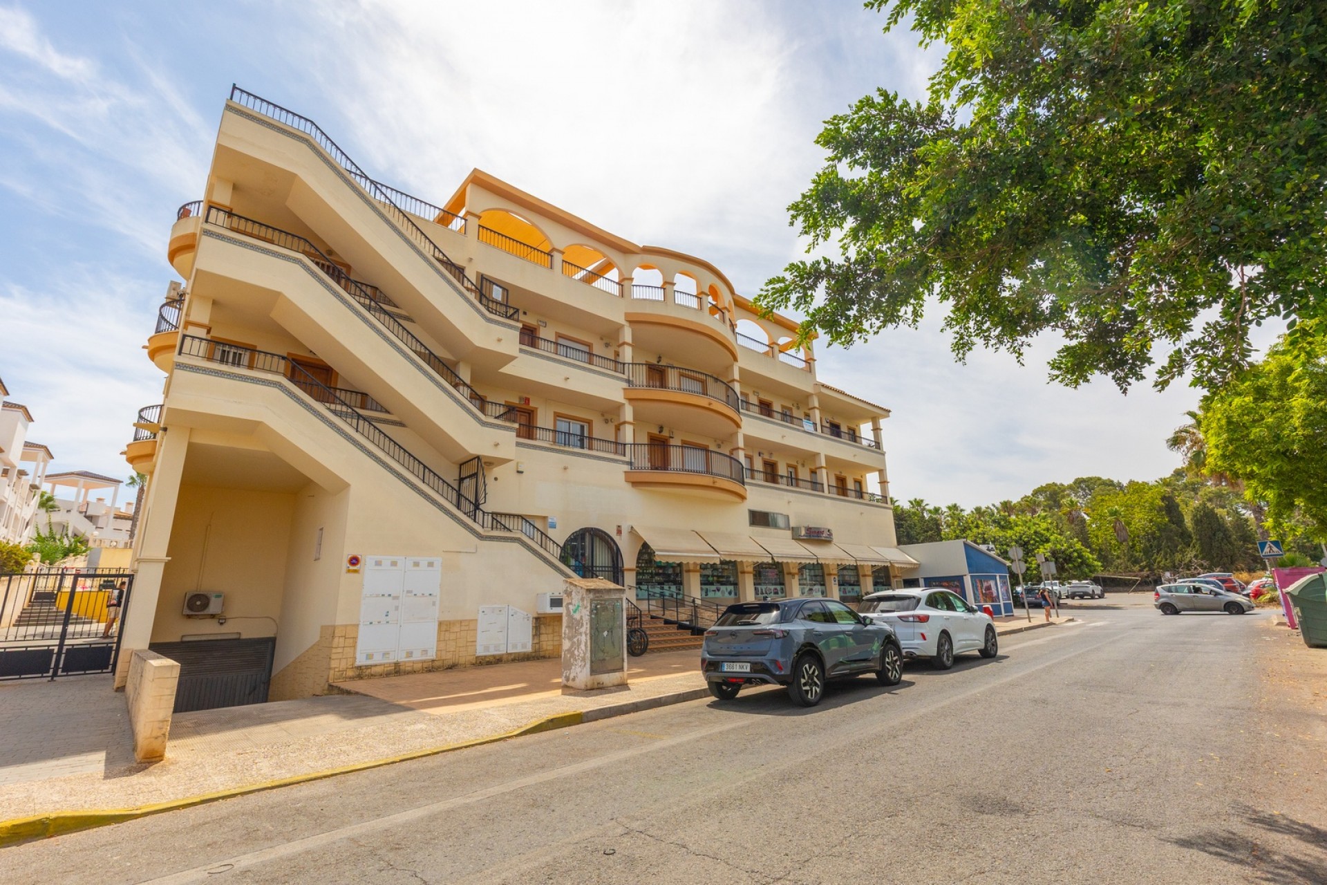 Resale - Apartment -
Orihuela - Villamartin