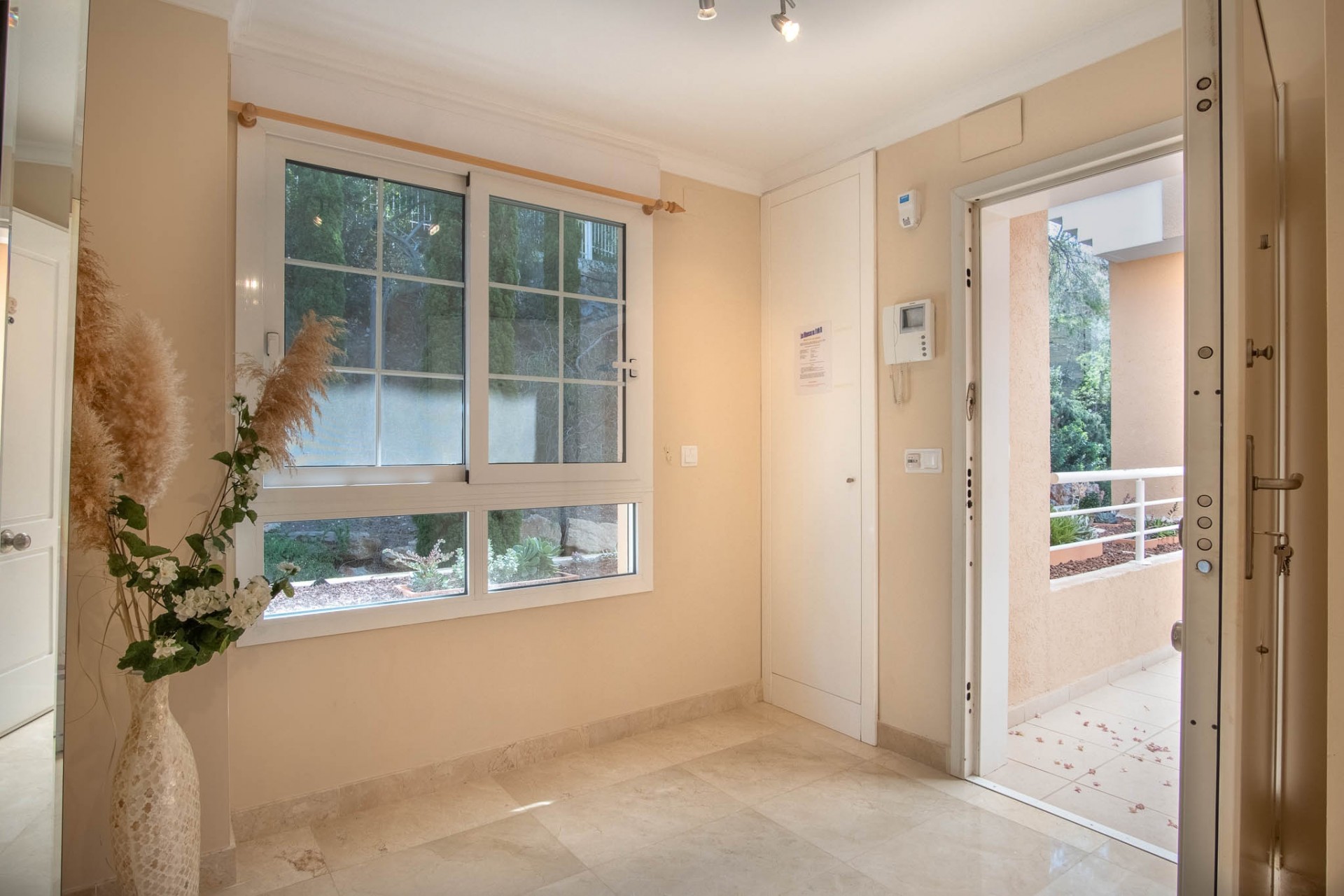 Resale - Apartment -
Pedreguer - La Sella