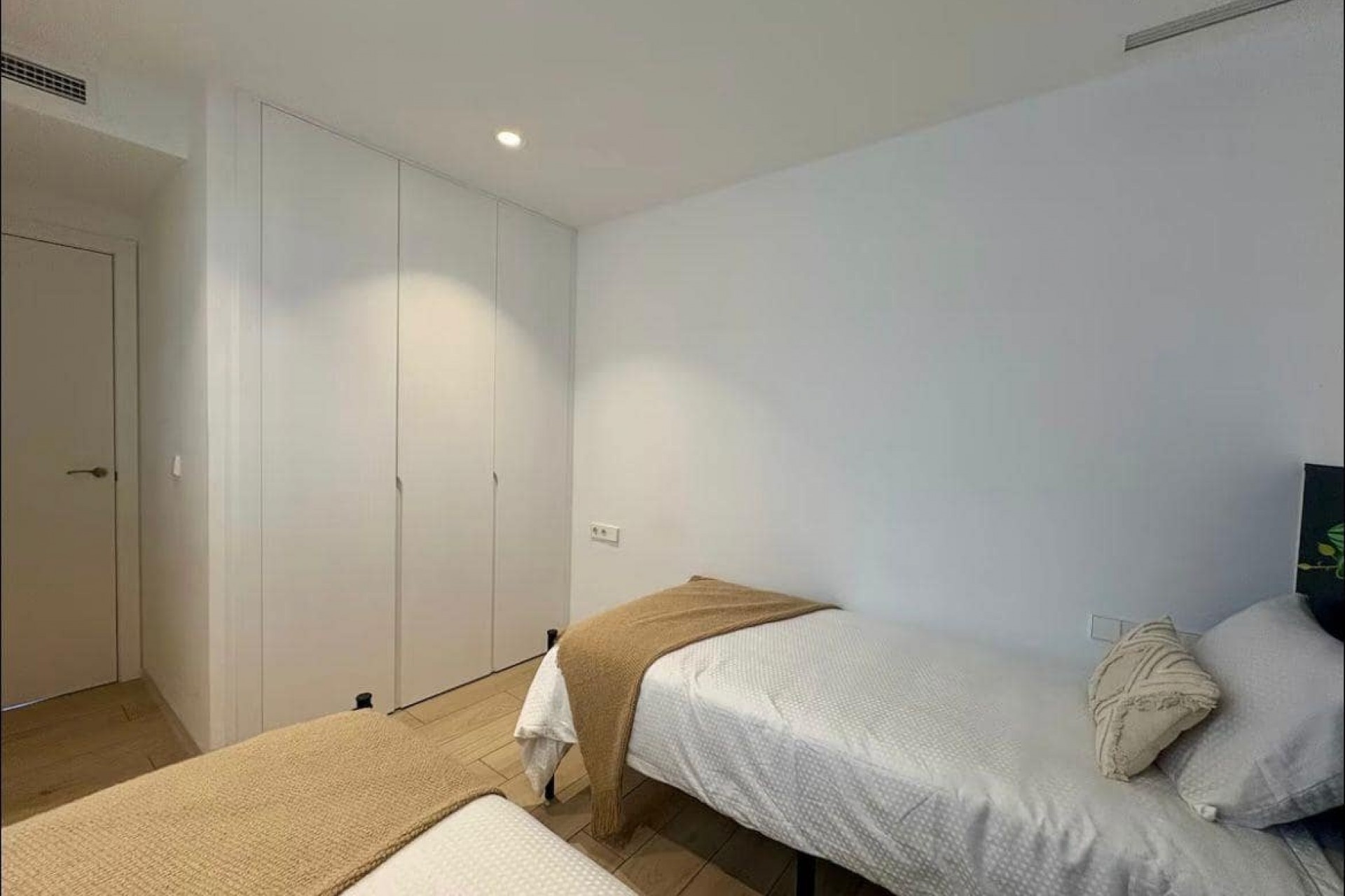 Resale - Apartment -
Santa Rosalia Lake and Life Resort