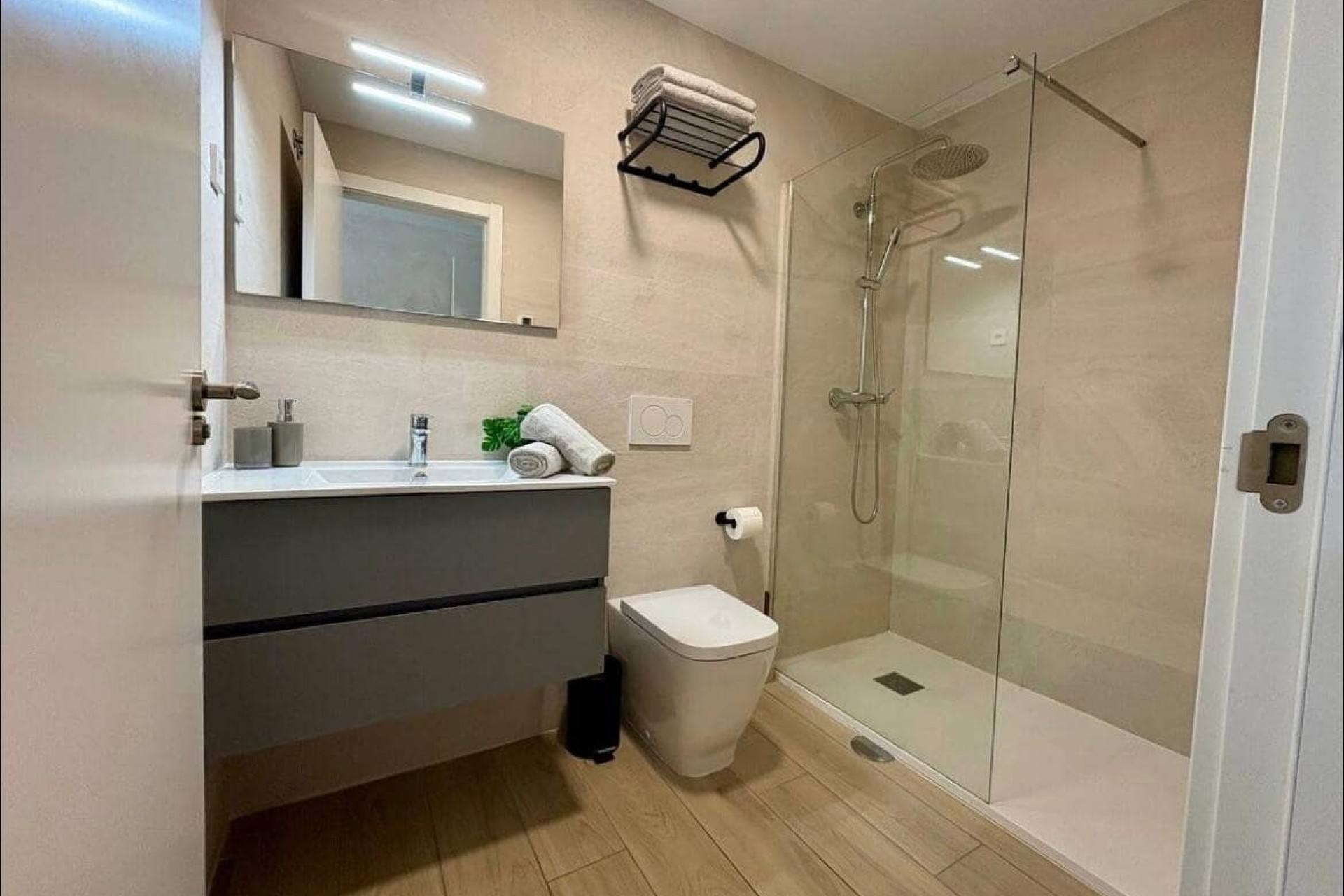 Resale - Apartment -
Santa Rosalia Lake and Life Resort