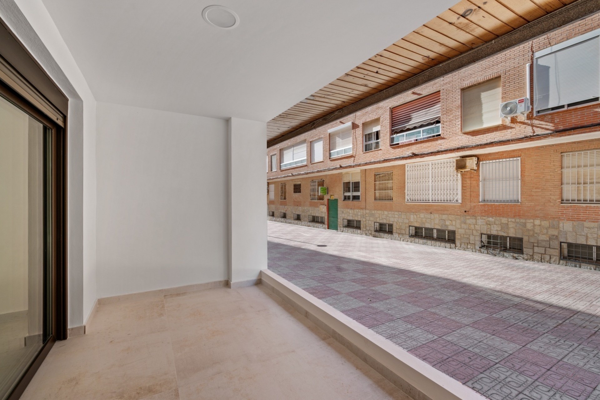 Resale - Apartment -
Torrevieja - Playa del Acequión