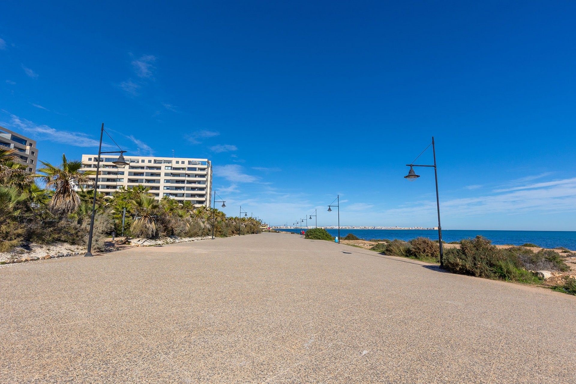 Resale - Apartment -
Torrevieja - Punta Prima