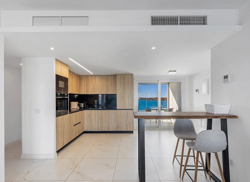 Resale - Apartment -
Torrevieja - Punta Prima