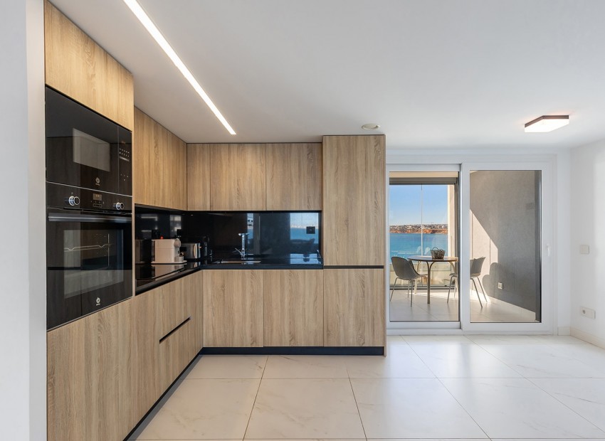 Resale - Apartment -
Torrevieja - Punta Prima