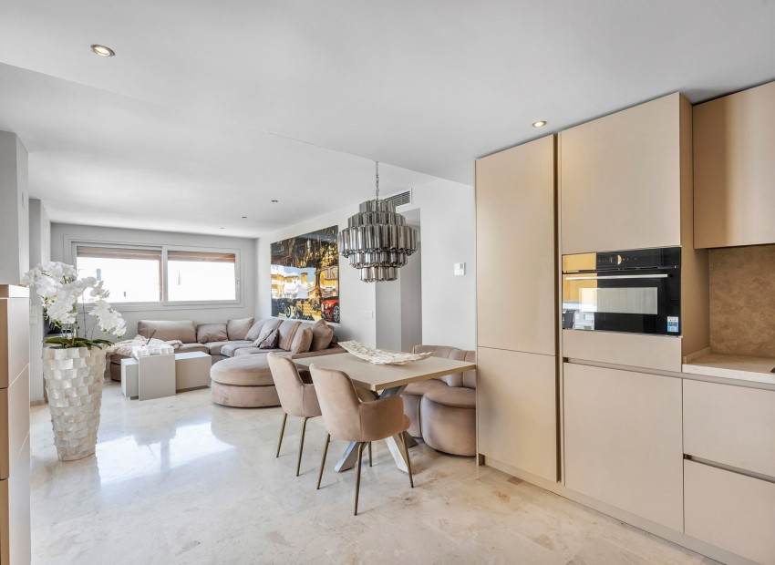 Resale - Apartment -
Torrevieja - Punta Prima