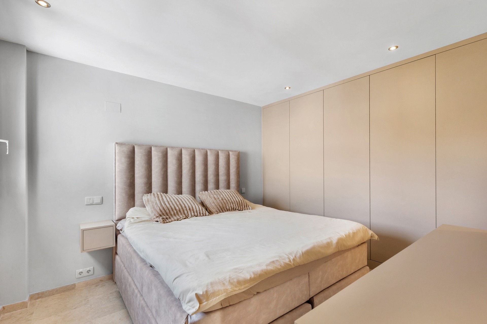 Resale - Apartment -
Torrevieja - Punta Prima
