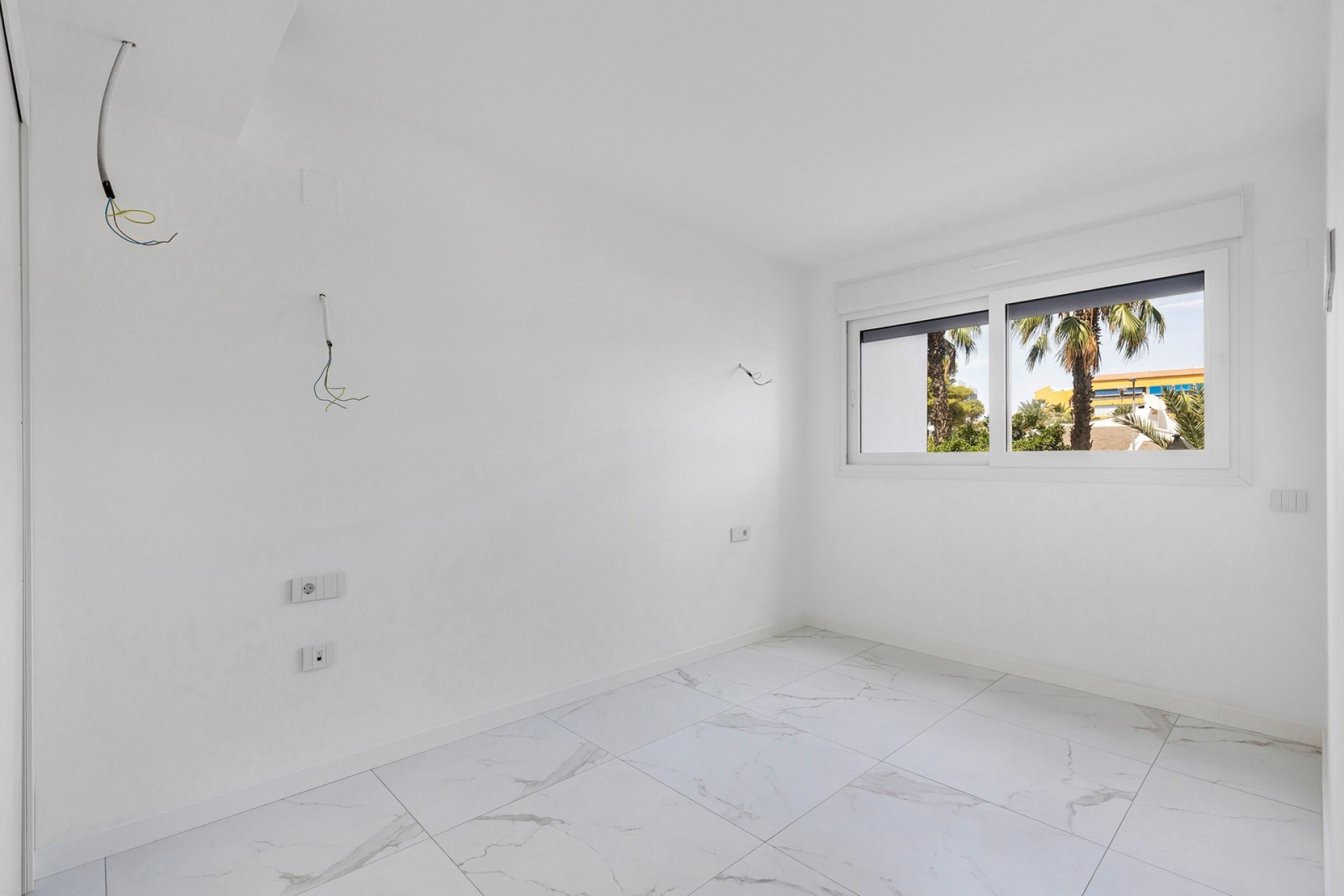 Resale - Apartment -
Torrevieja - Punta Prima