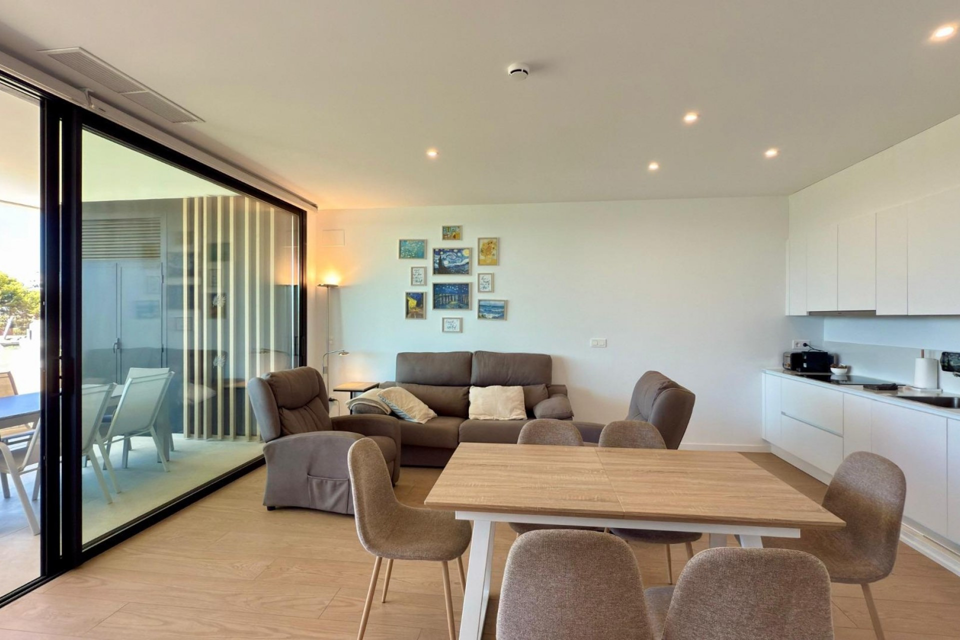 Resale - Apartment -
Villajoyosa