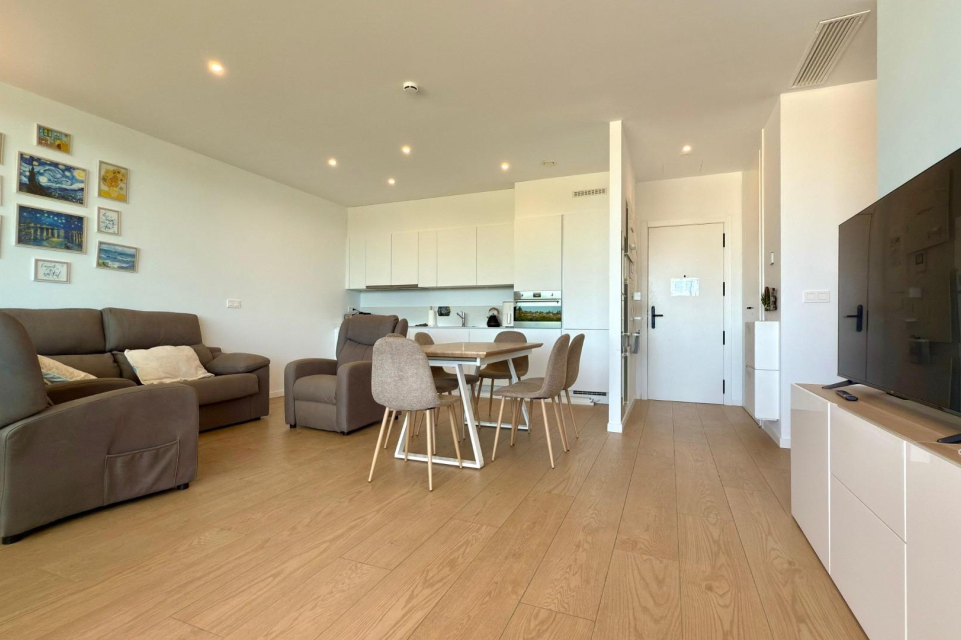 Resale - Apartment -
Villajoyosa