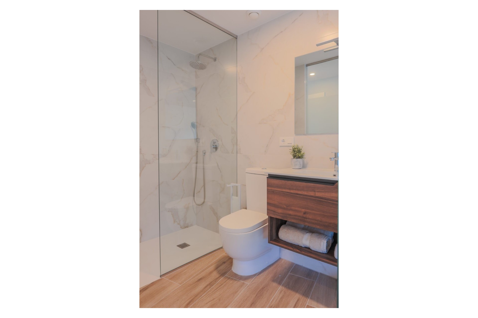 Resale - Apartment -
Villamartin