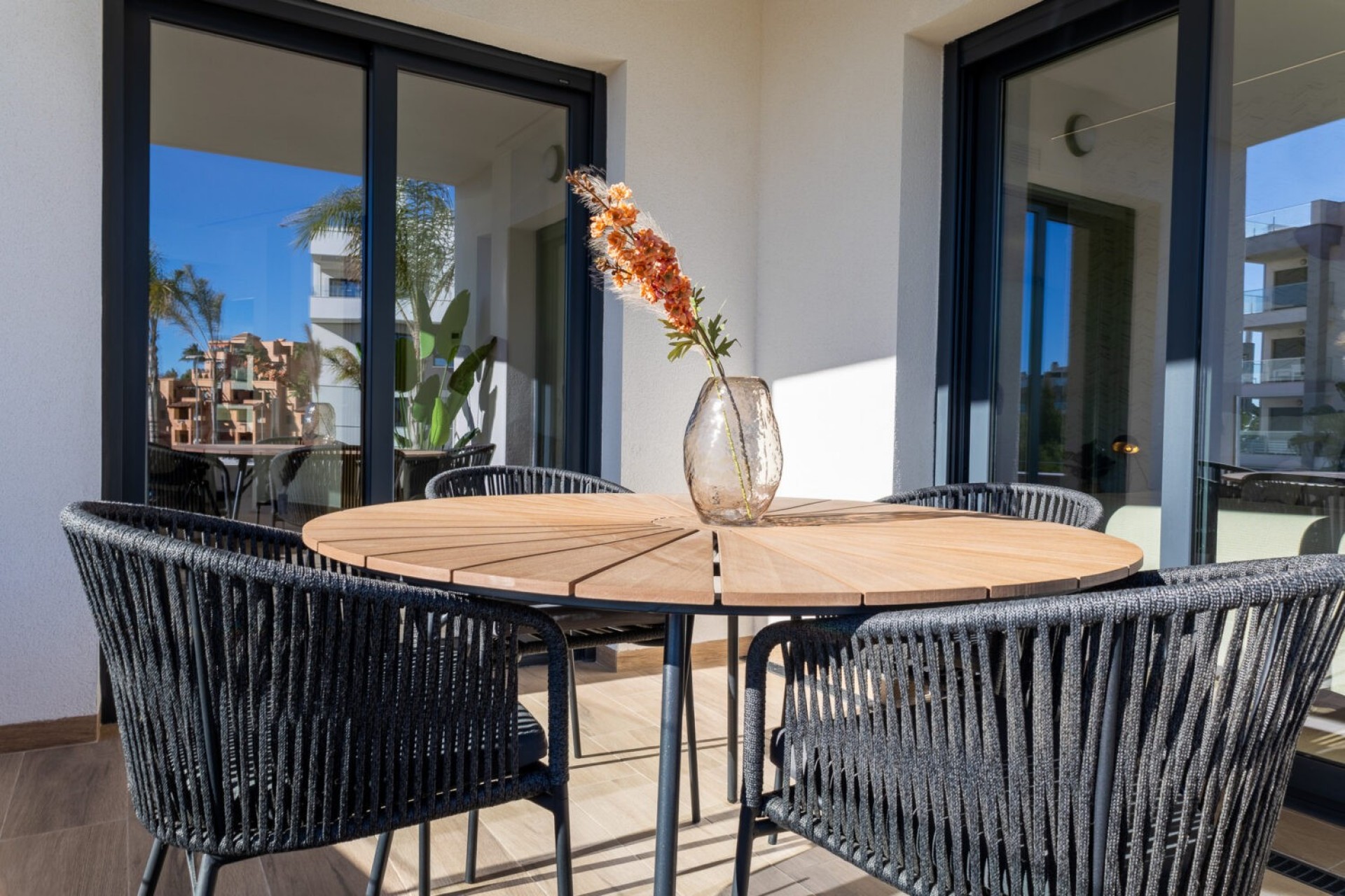 Resale - Apartment -
Villamartin