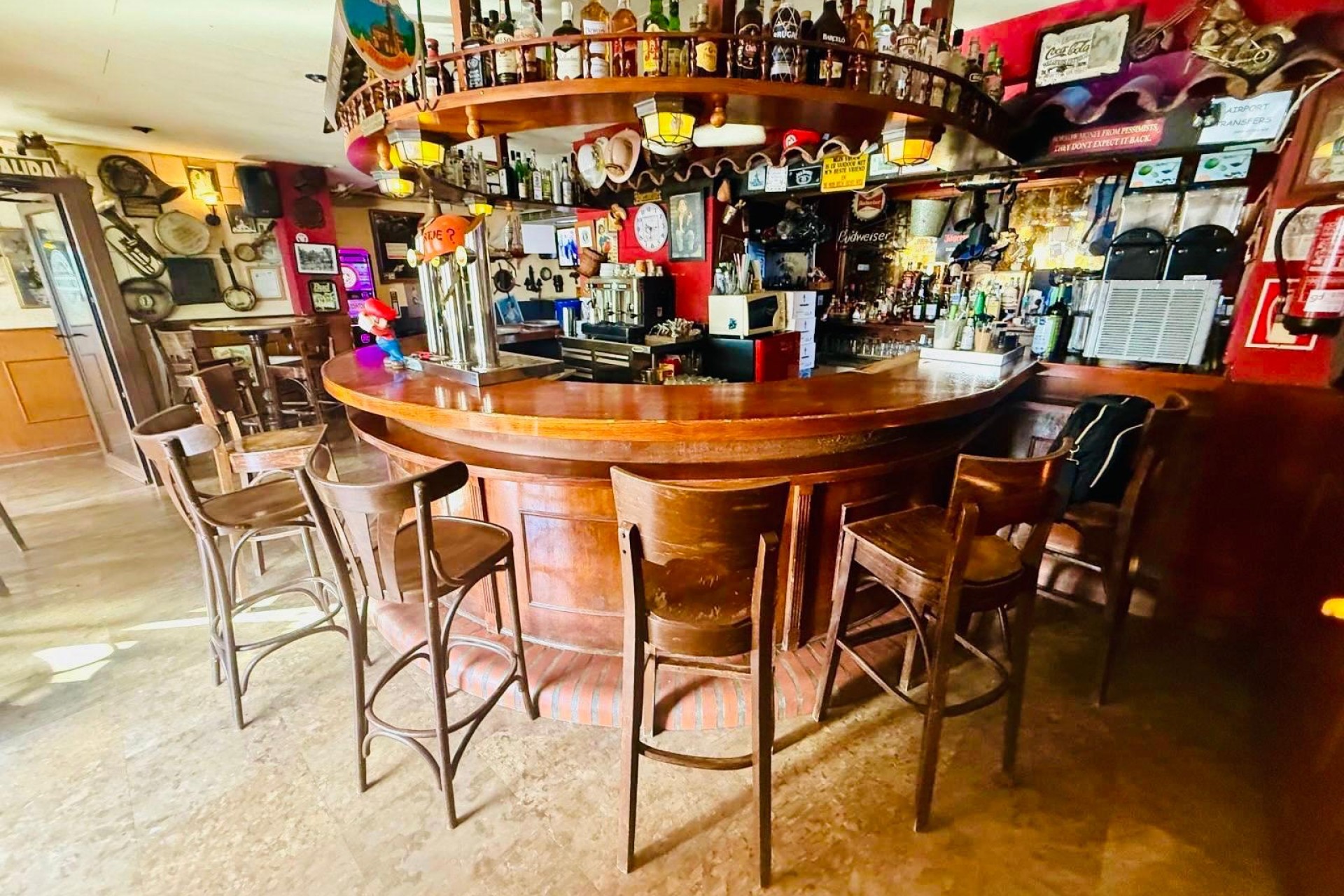 Resale - Bar -
Moraira - Casco Urbano