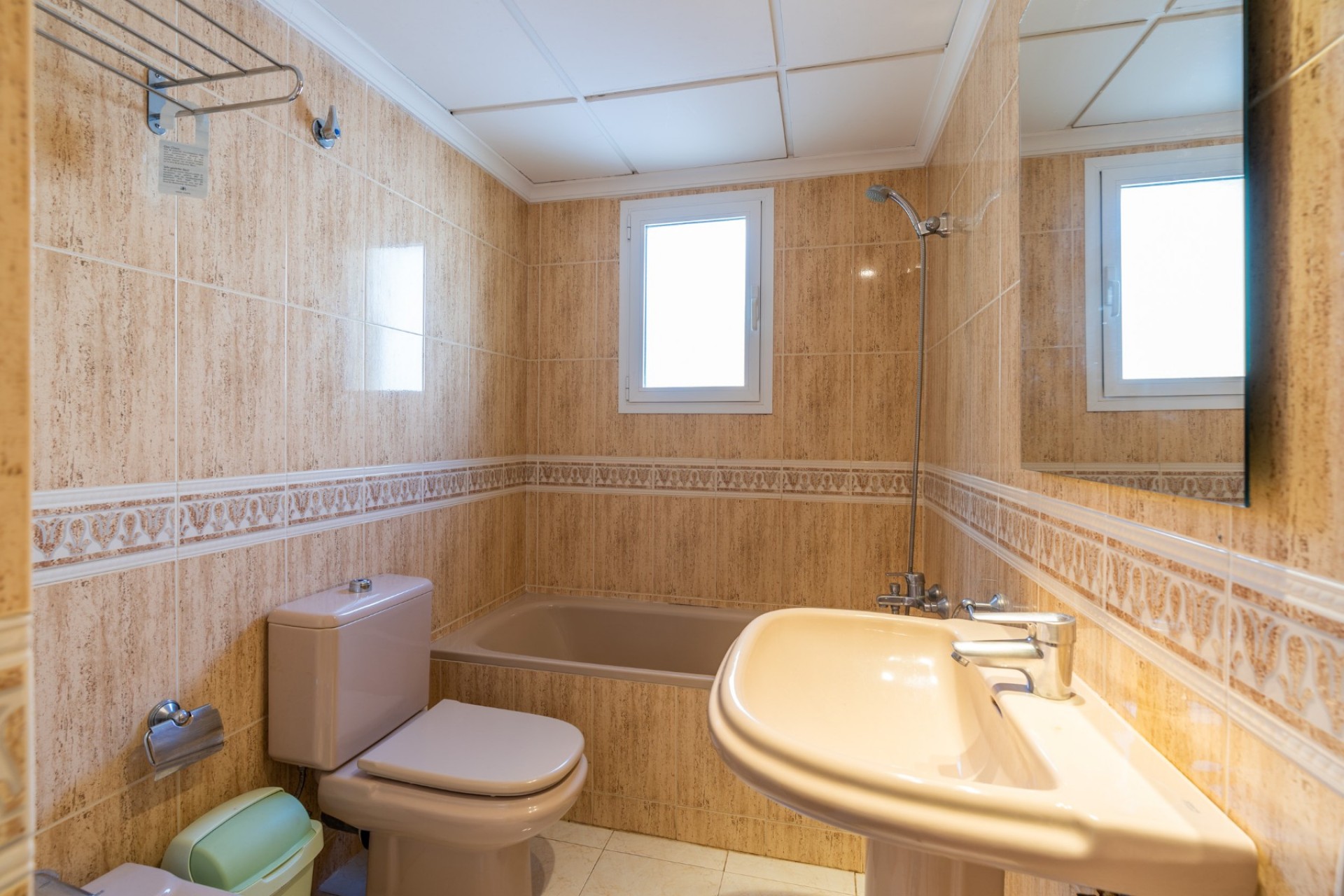 Resale - Bungalow -
Calpe