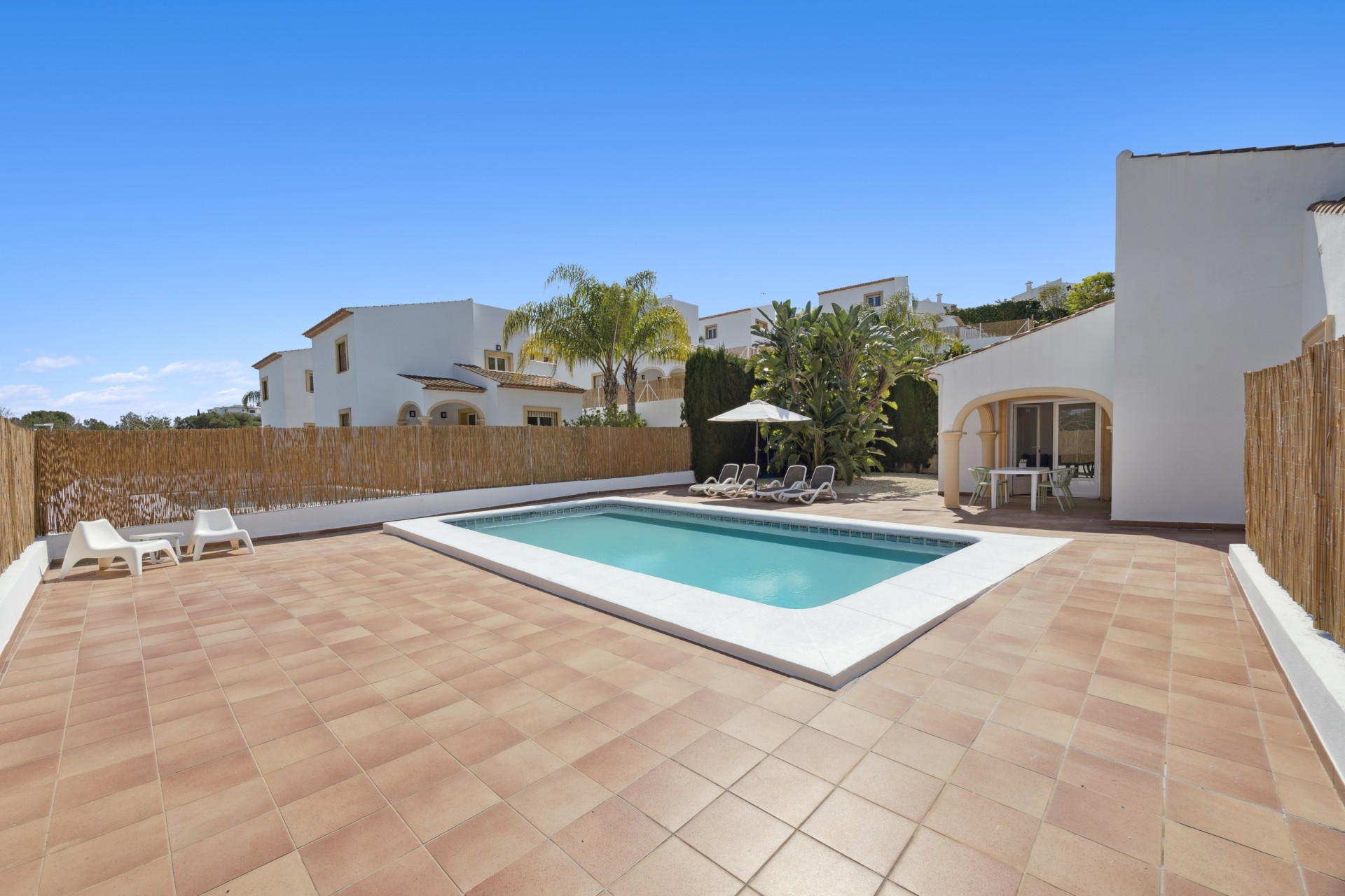 Resale - Bungalow -
Jávea / Xàbia - La Granadella  - Costa Nova