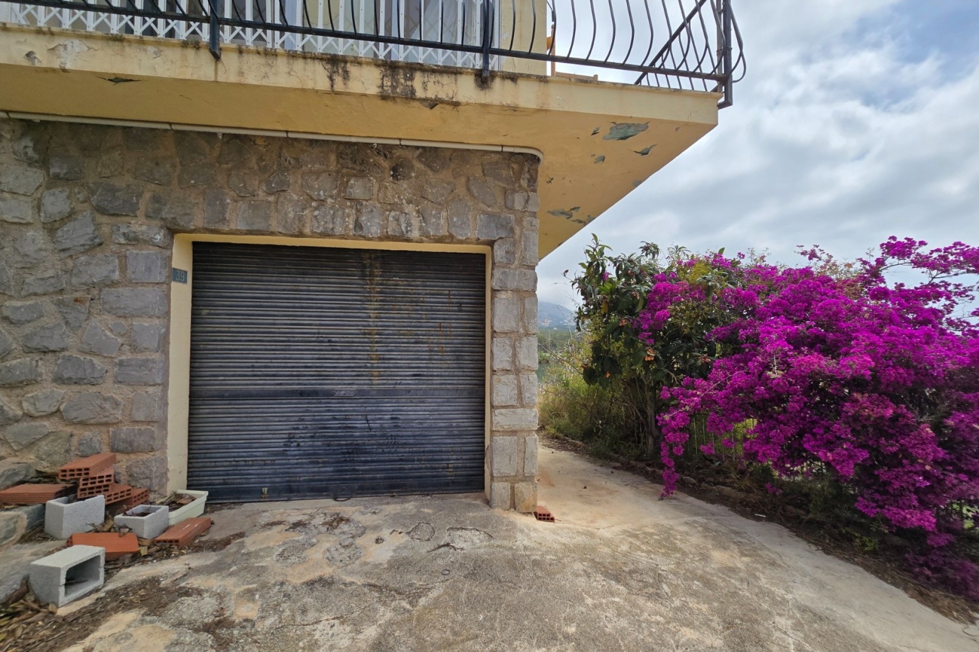Resale - Chalet -
Altea - La Vieja