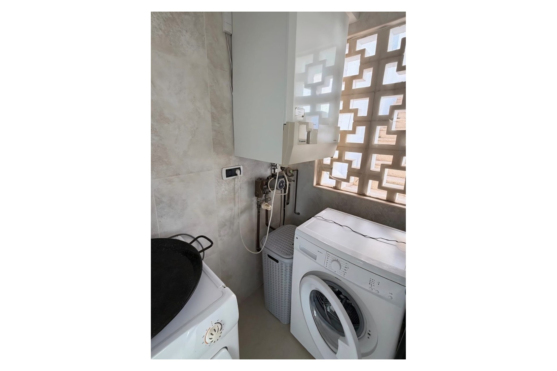 Resale - Chalet -
Altea