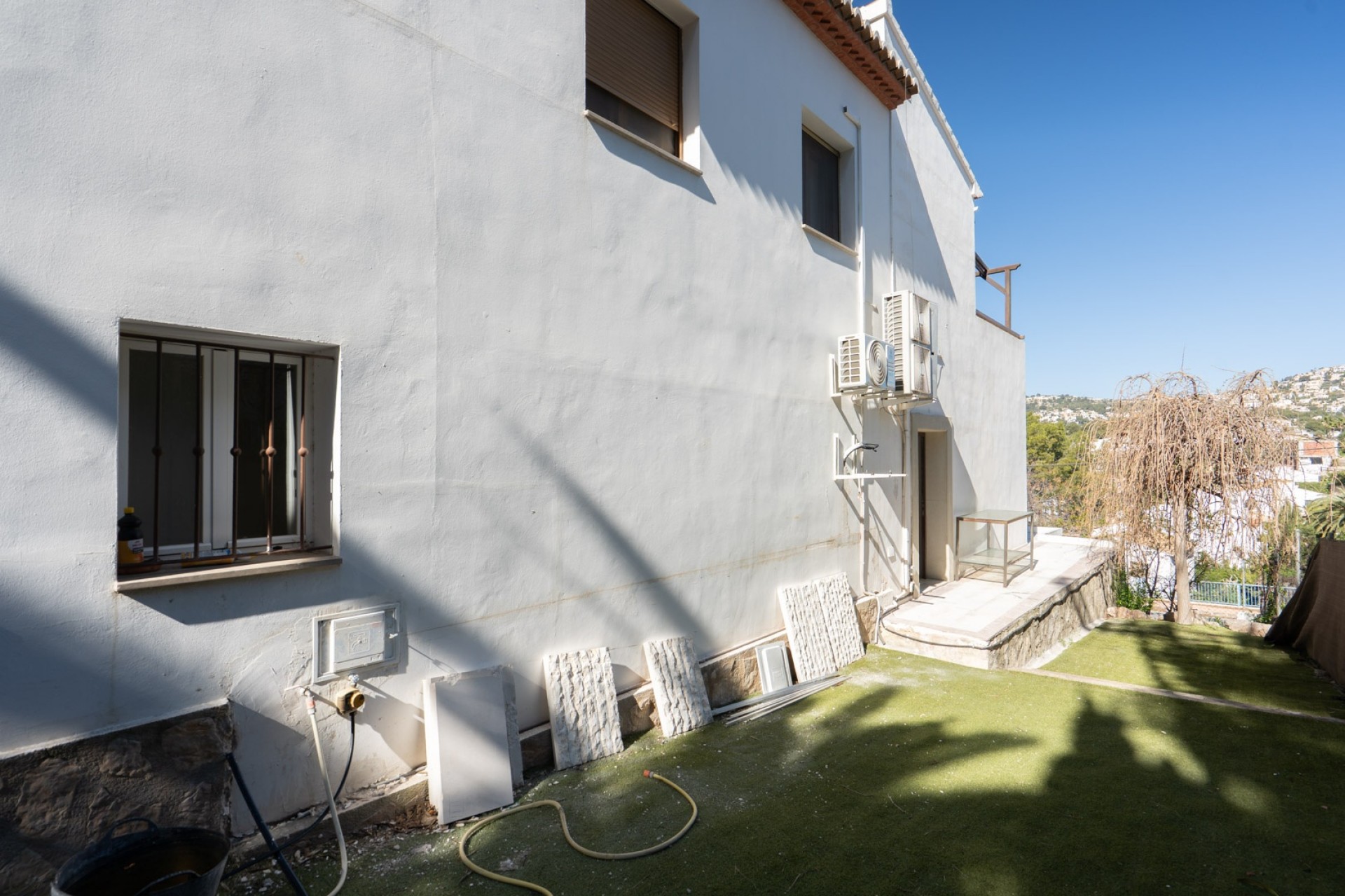 Resale - Commercial -
Benissa - Avenida La Marina