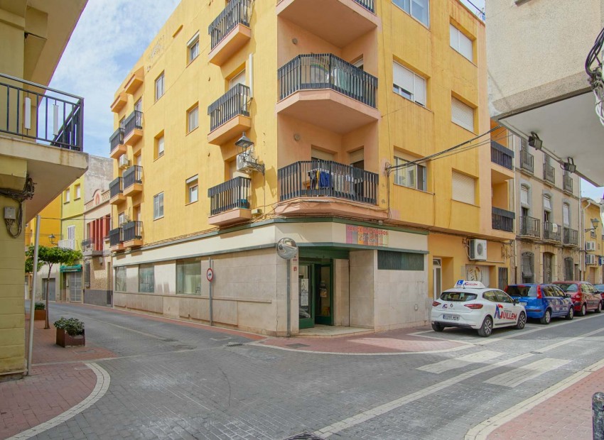 Resale - Commercial -
El Vergel
