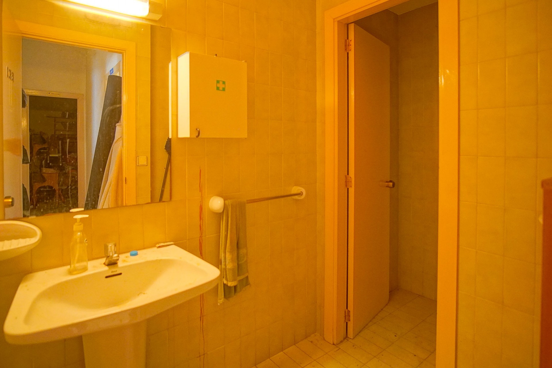 Resale - Commercial -
El Vergel
