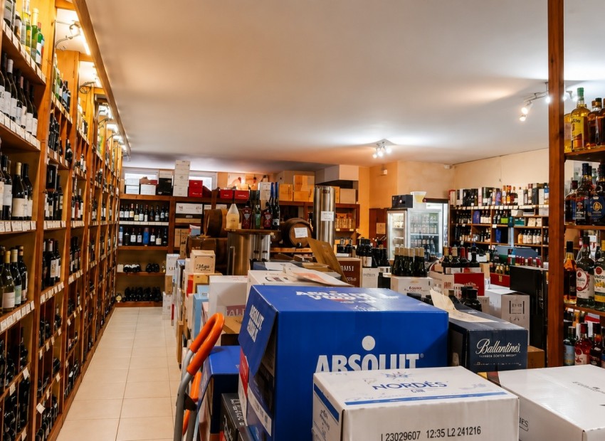 Resale - Commercial -
Moraira - Casco Urbano