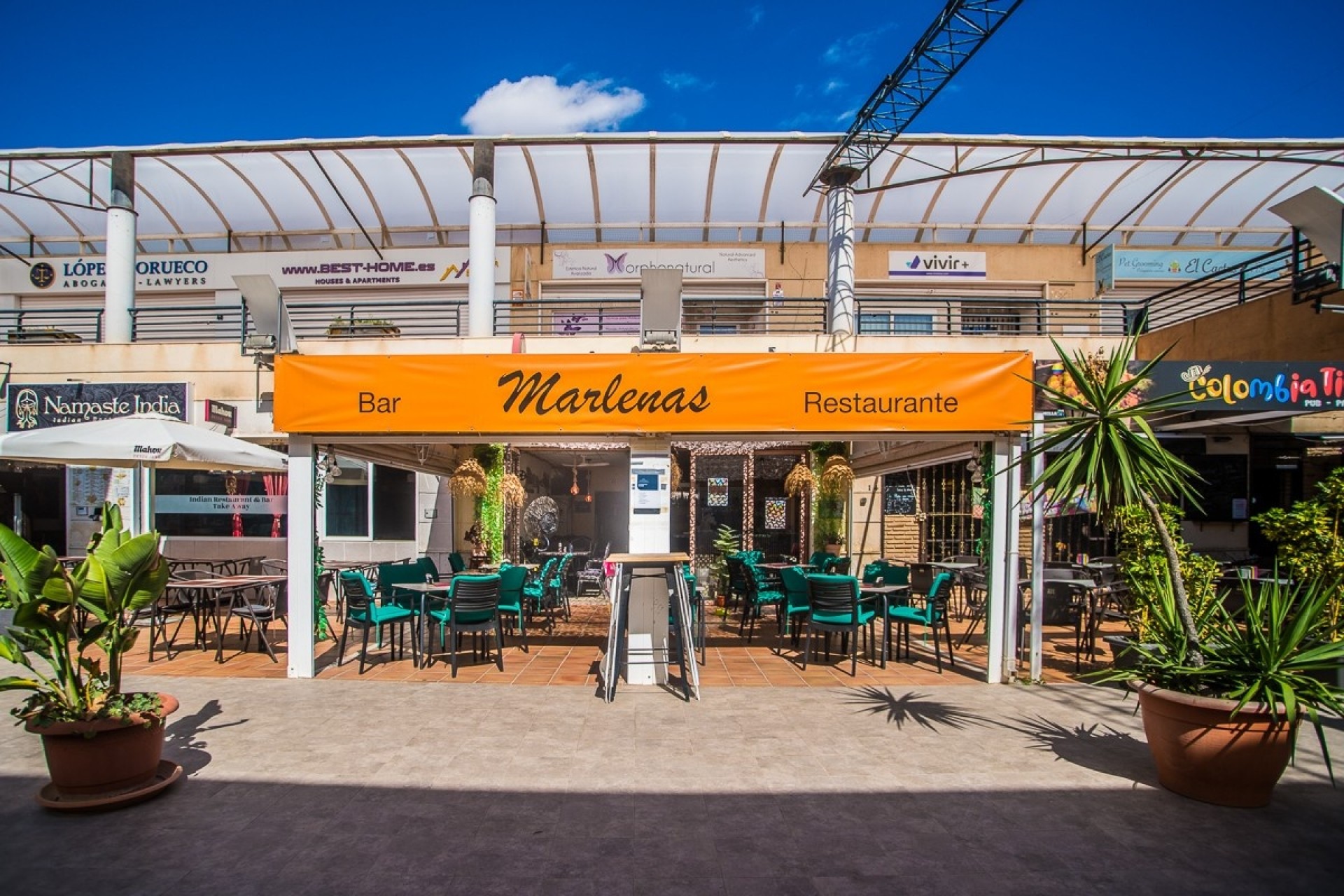 Resale - Commercial -
ORIHUELA - Los Balcones Y los Altos