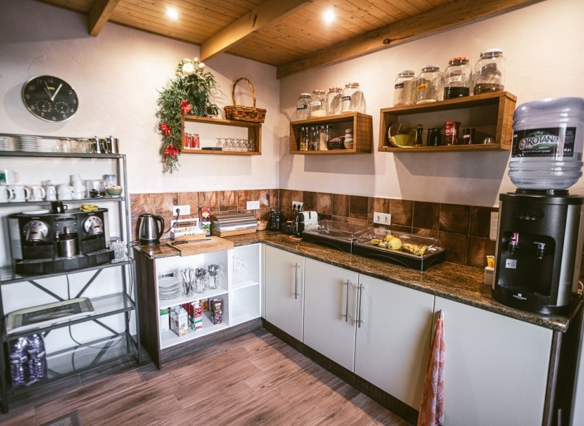 Resale - Commercial property -
HONDÓN DE LAS NIEVES - Hondón de las Nieves