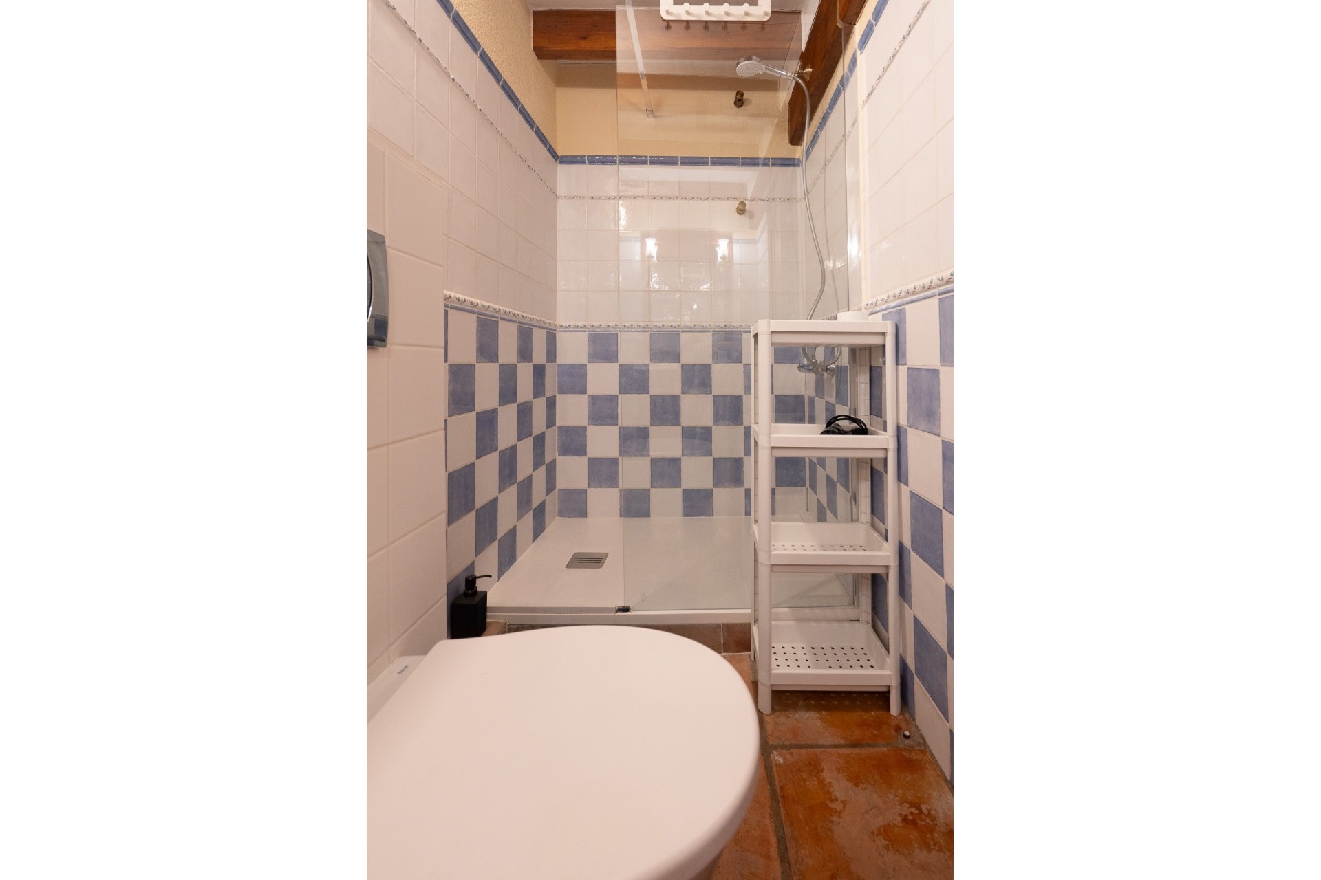 Resale - Commercial -
Sagra - Center