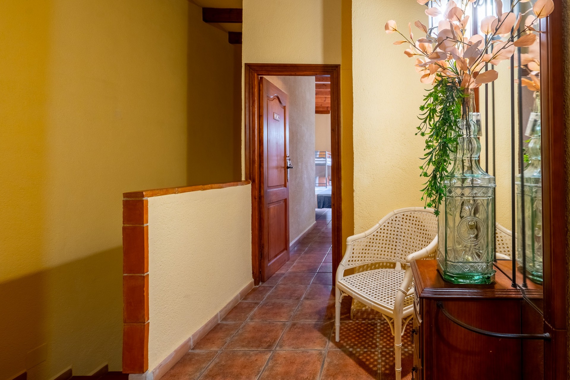 Resale - Commercial -
Sagra - Center